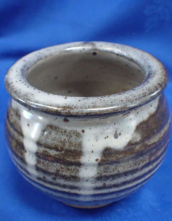 A LEACH POTTERY ST IVES POT