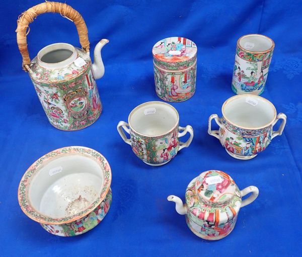 A GROUP OF CHINESE FAMILLE ROSE CERAMICS