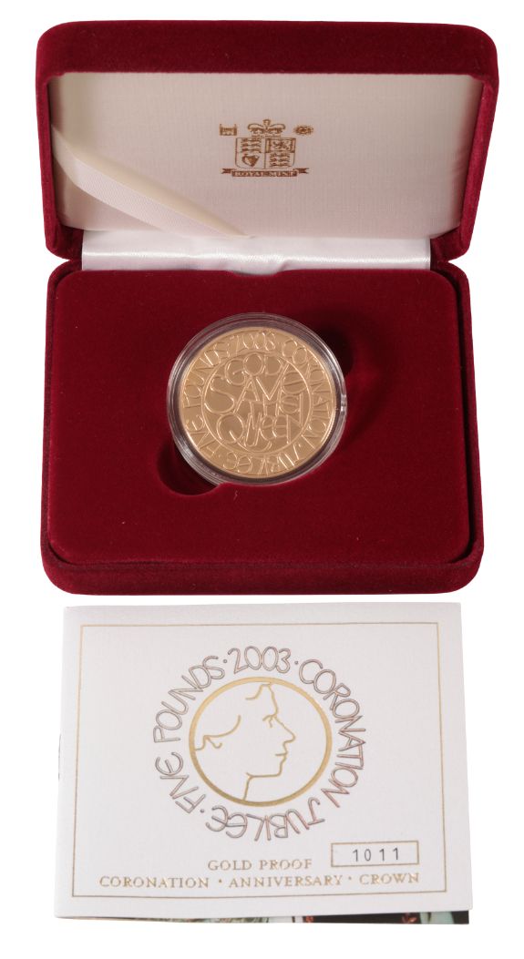 A 2003 ROYAL MINT CORONATION JUBILEE GOLD PROOF £5 CROWN