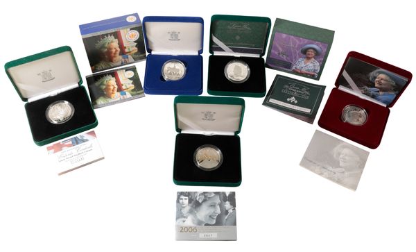 A 2000 ROYAL MINT "THE QUEEN MOTHER CENTENARY YEAR" SILVER PIEDFORT £5 CROWN