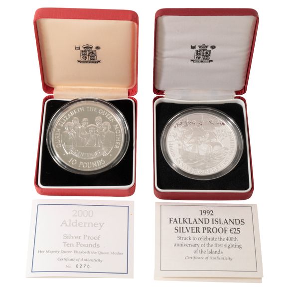 A 1992 ROYAL MINT FALKLAND ISLANDS SILVER PROOF £25 COIN