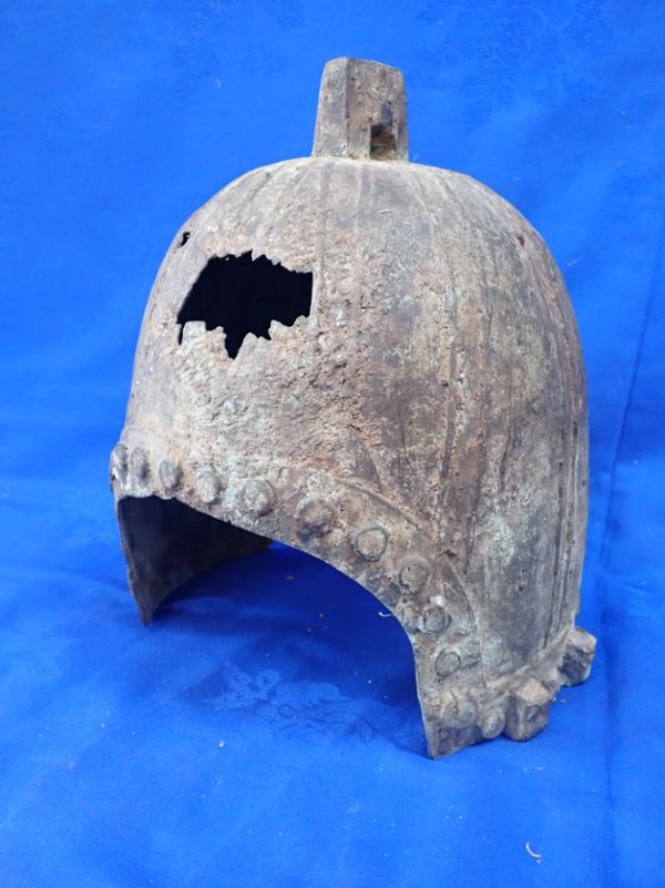 A CHINESE ZHOU DYNASTY STYLE HELMET