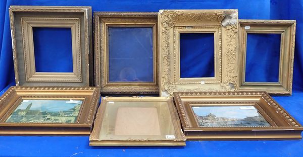 A COLLECTION OF PICTURE FRAMES