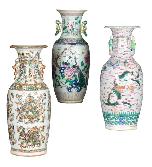 A LARGE CHINESE FAMILLE VERTE VASE