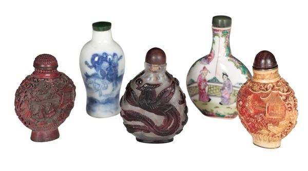 A GROUP OF FIVE CHINESE SNUFF BOTTLES