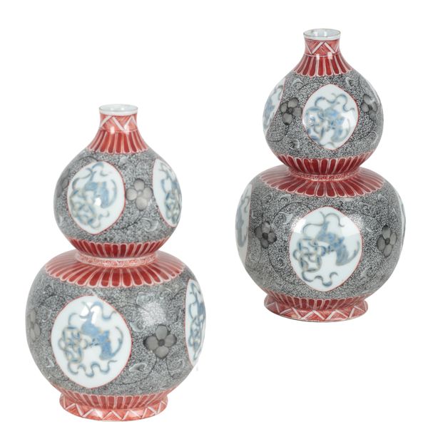 A PAIR OF CHINESE  DOUBLE GOURD VASES