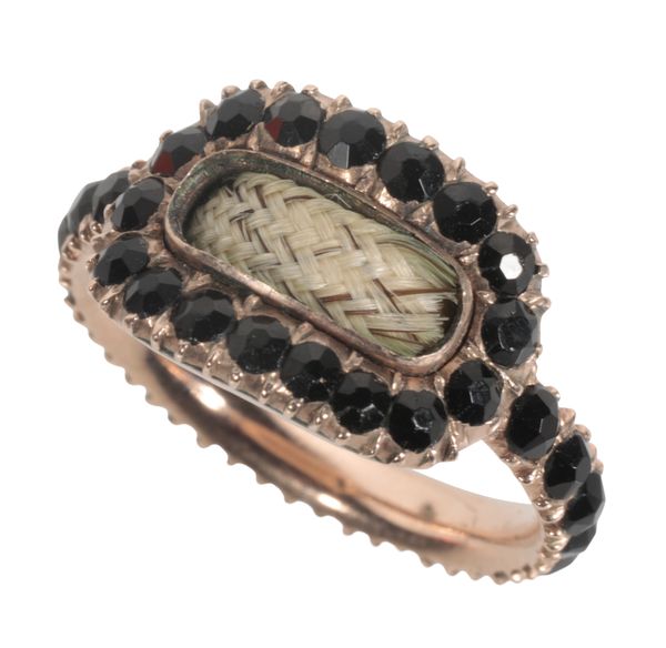 A 19TH CENTURY MOURNING RING