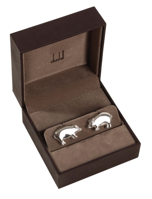 DUNHILL: A PAIR OF GENTLEMAN'S SILVER CUFFLINKS