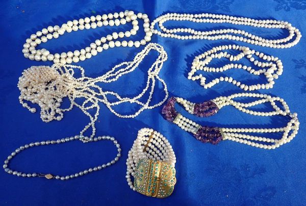 A COLLECTION OF CULTURED PEARL JEWELLERY