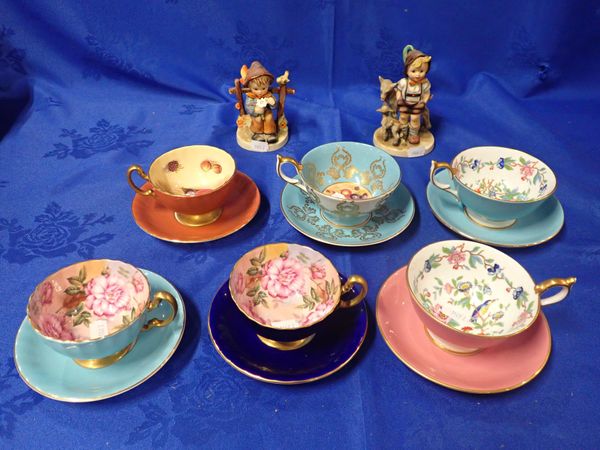 AYNSLEY CABINET CUPS AND SAUCERS