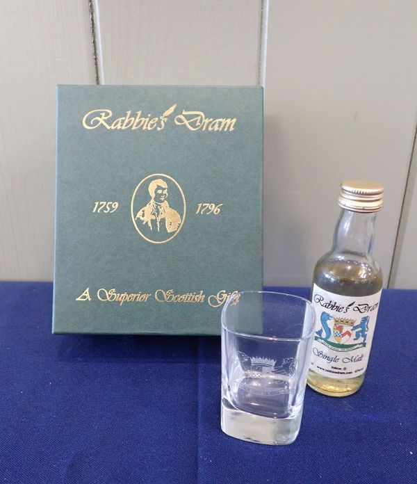 A 5CL RABBIES DRAM EDITION 4 SINGLE MALT WHISKY MINIATURE, BOXED WITH GLASS