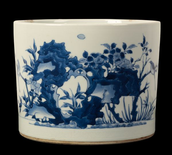 A CHINESE BLUE AND WHITE BRUSH POT