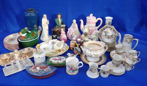 A SMALL COLLECTION OF ROYAL DOULTON FIGURINES, A CLOISONNE VASE