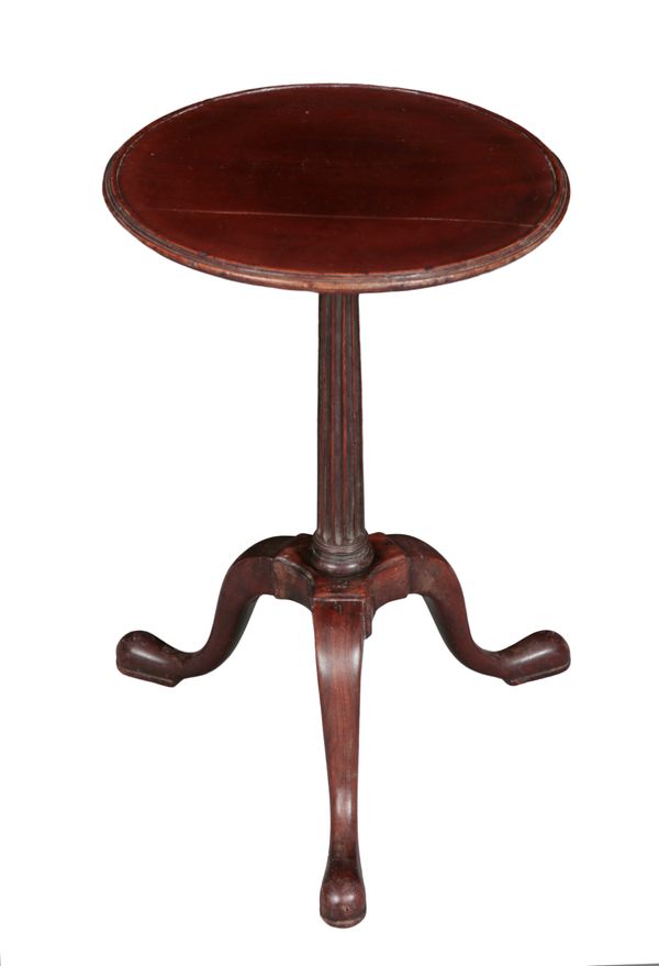 A GEORGE III MAHOGANY KETTLE STAND