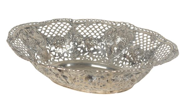 A LATE 19TH CENTURY GERMAN SILVER OVAL BASKET