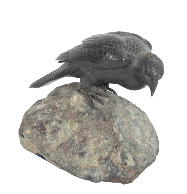 JAPANESE SCHOOL, A BRONZE FIGURE OF A CROW