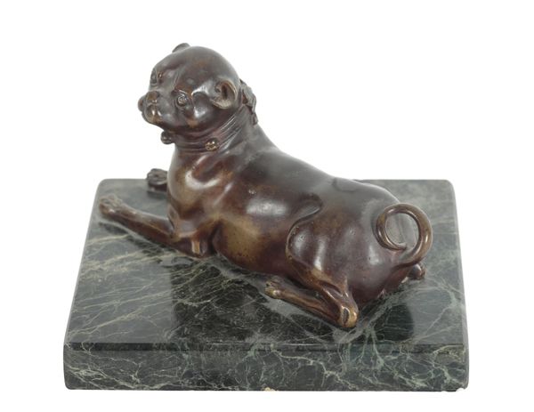 FRENCH SCHOOL 19TH CENTURY, A BRONZE MODEL OF A PUG