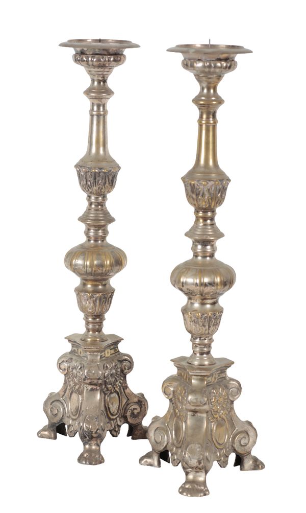 A PAIR OF SILVER PLATED PRICKET CANDLESTICKS OF 17TH CENTURY STYLE