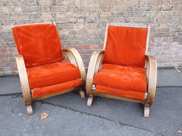 A PAIR OF 1930S MODERNIST ARMCHAIRS