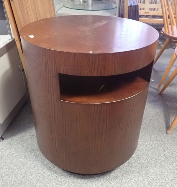 A MID CENTURY STYLE ELM FINISH CYLINDRICAL OCCASIONAL TABLE BY CRATE & BARREL