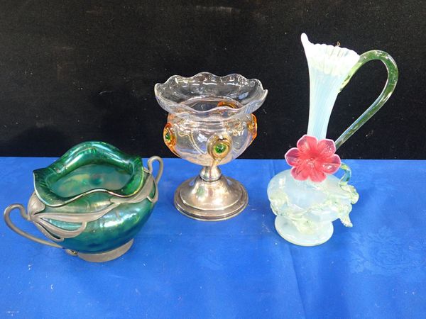 THREE PIECES OF ART NOUVEAU ART GLASS