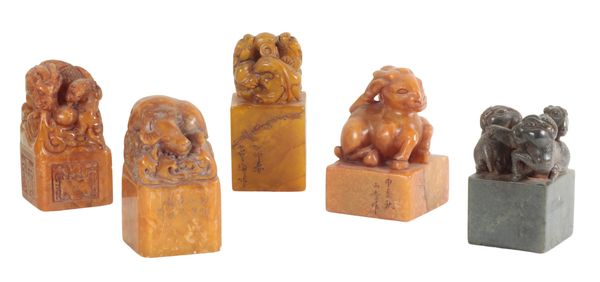 A GROUP OF FIVE CHINESE SOAPSTONE SEALS