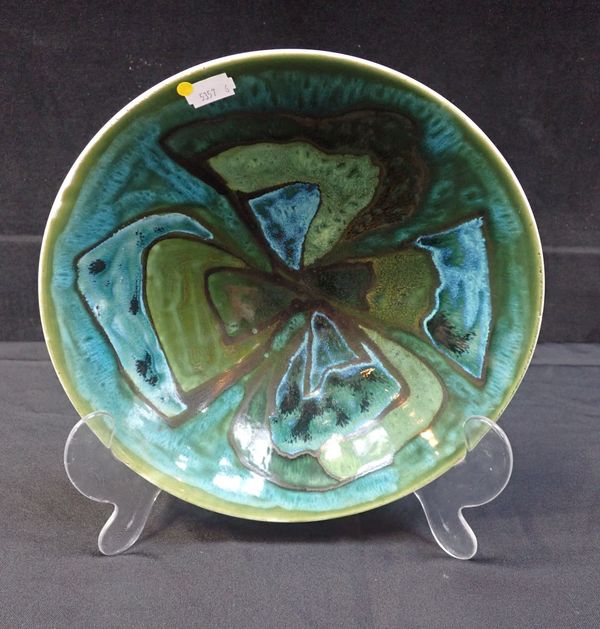 POOLE POTTERY: A DELPHIS DISH, IN GREEN