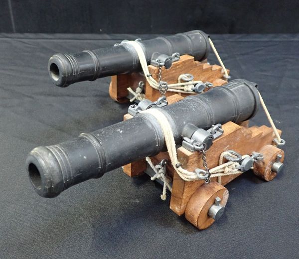 A PAIR OF MINIATURE CANNON