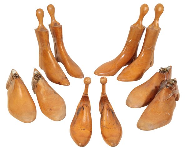 FIVE PAIRS OF WOODEN SHOE TREES