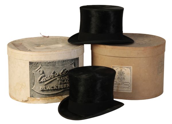 A GENTLEMAN'S BLACK SILK TOP HAT