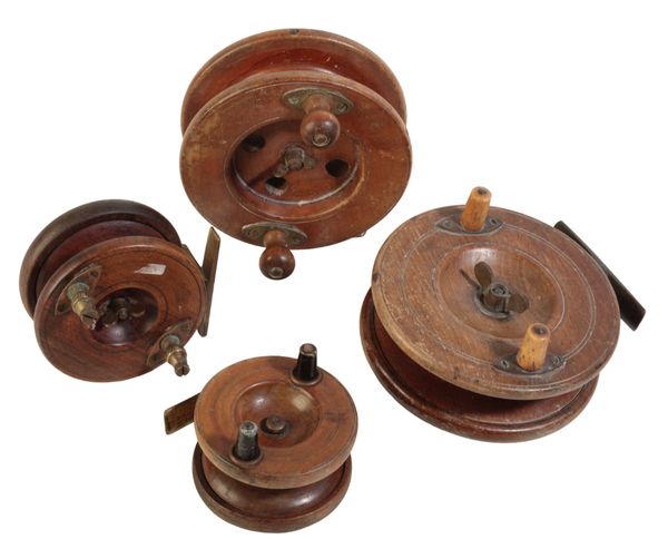 A. S. ALLCOCKS & CO LTD OF REDITCH: A BRASS AND WOODEN SEA REEL