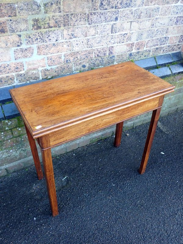 A GEORGE III ROSEWOOD TEA TABLE