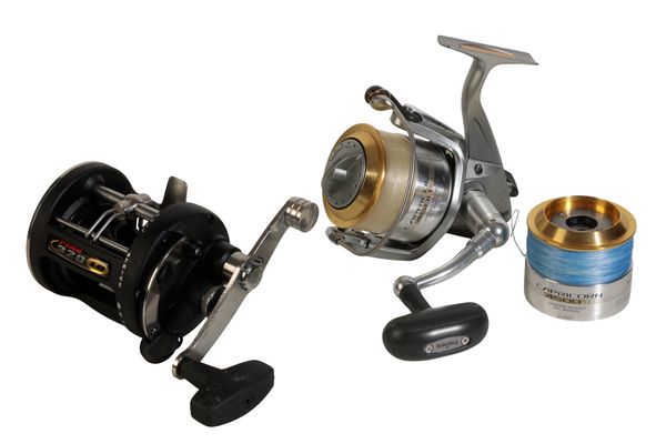 PENN 320 LD MULTIPLYING FISHING REEL