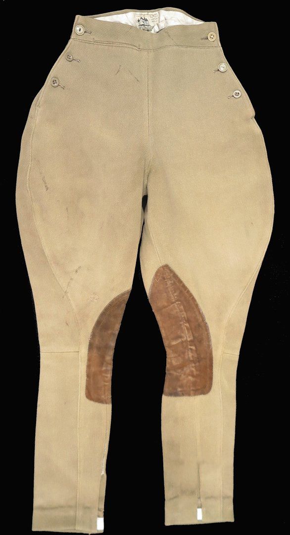 HARRY HALL: A PAIR OF VINTAGE BREECHES