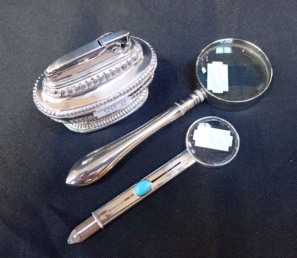 A TURQUOISE MOUNTED SILVER MAGNIFIER AND PENCIL