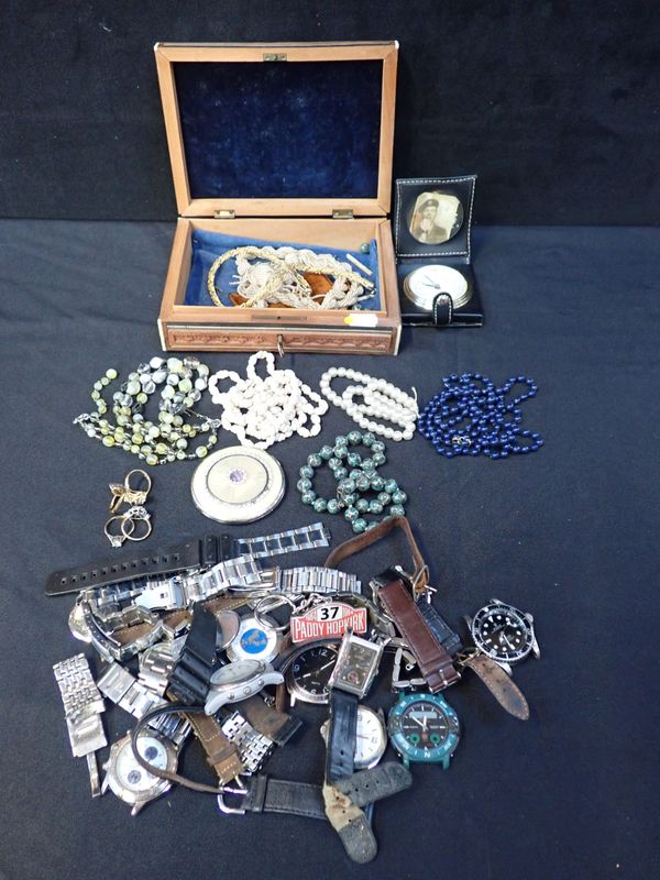 A SMALL QUANTITY OF JEWELLERY AND WATCHES