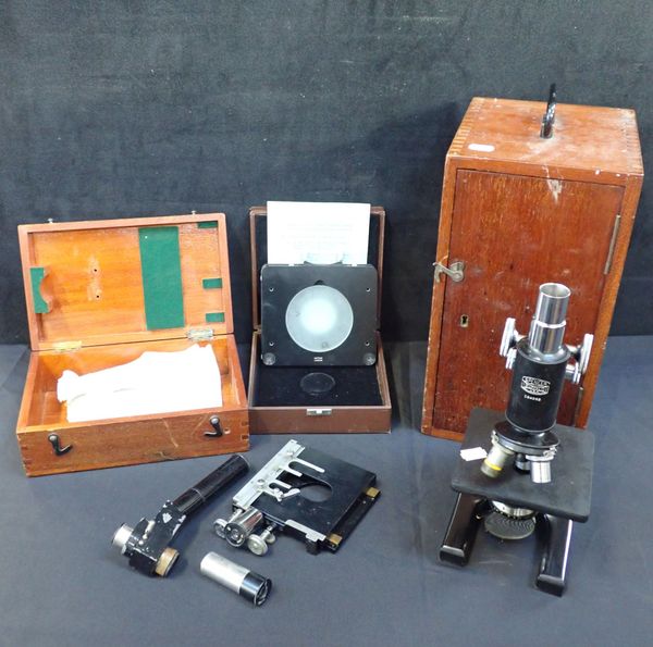 A SPENCER BUFFALO MICROSCOPE