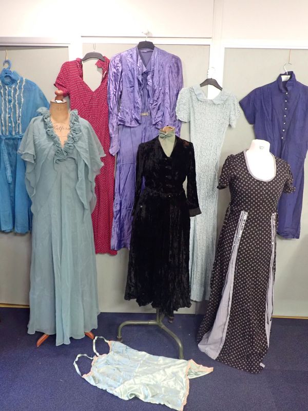 A COLLECTION OF LADIES' VINTAGE DRESSES