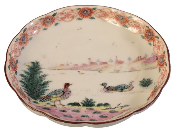 A DEHUA LOBED SAUCER DISH