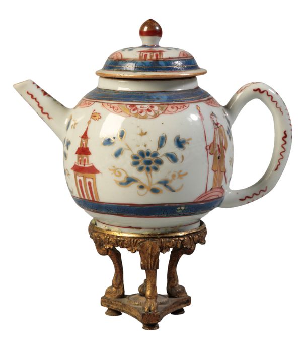 A CHINESE TEA POT