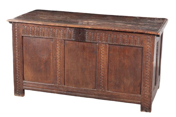 AN OAK COFFER