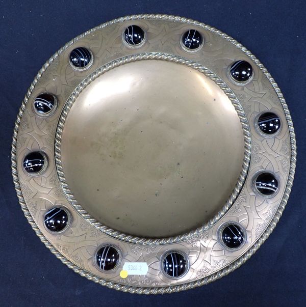 A VICTORIAN BRASS DISH