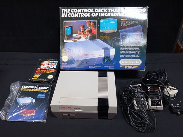 A NINTENDO 'NES' CONTROL DECK