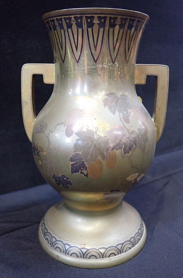 A JAPANESE INLAID BRONZE VASE