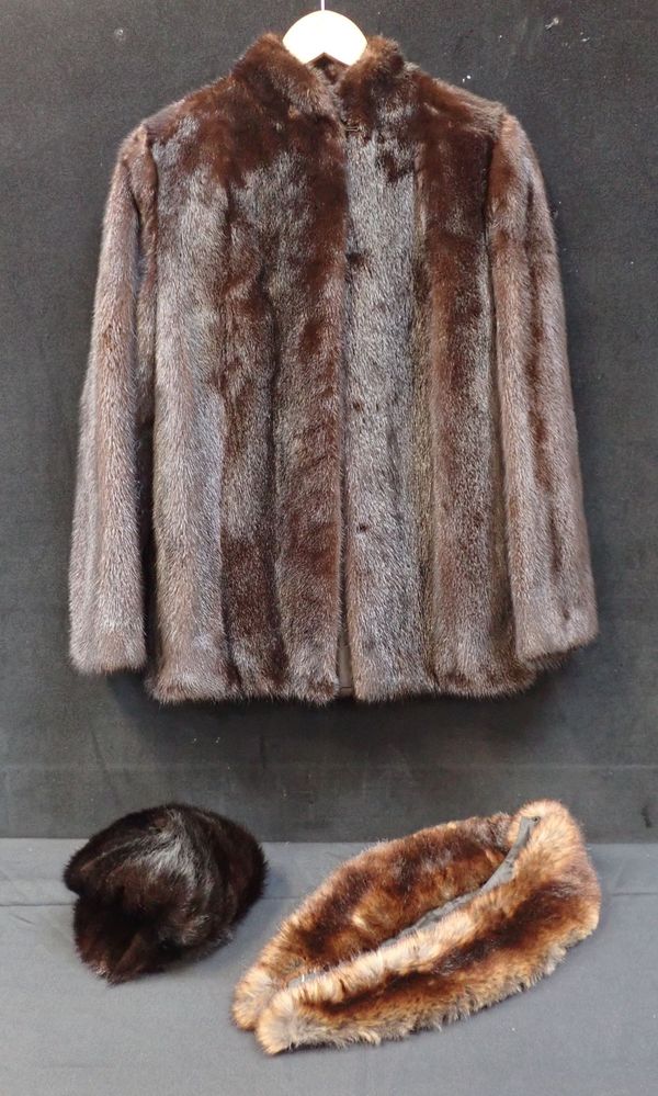 A LADIES MINK COAT