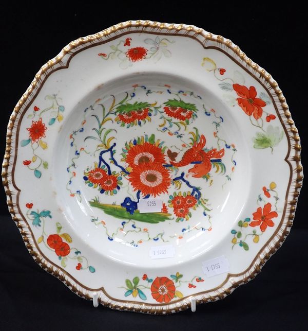 A 19TH CENTURY CHAMBERLAIN WORCESTER PORCELAIN ‘KAKIEMON’ BOWL