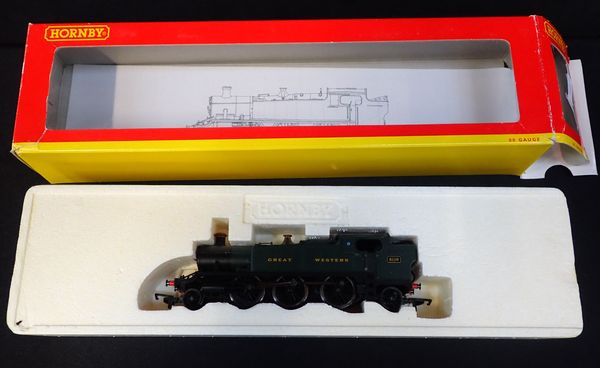 A HORNBY 00 GAUGE 2-6-2 PRAIRIE CLASS LOCOMOTIVE