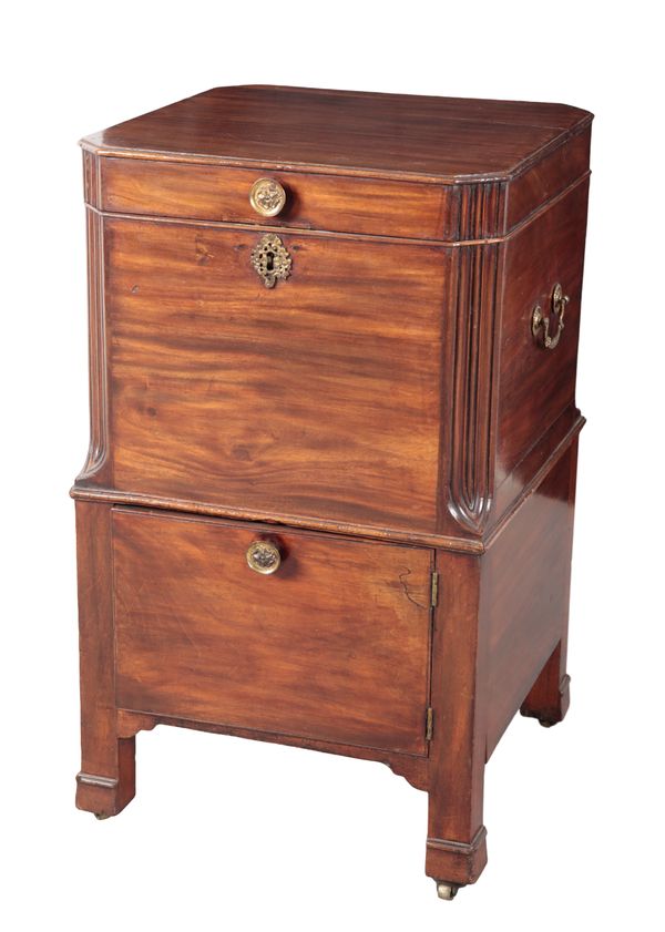 A GEORGE III MAHOGANY CELLARETTE