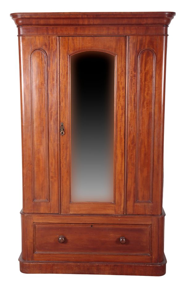 THOMAS HARDY INTEREST: AN EDWARDIAN MAHOGANY WARDROBE FROM MAX GATE