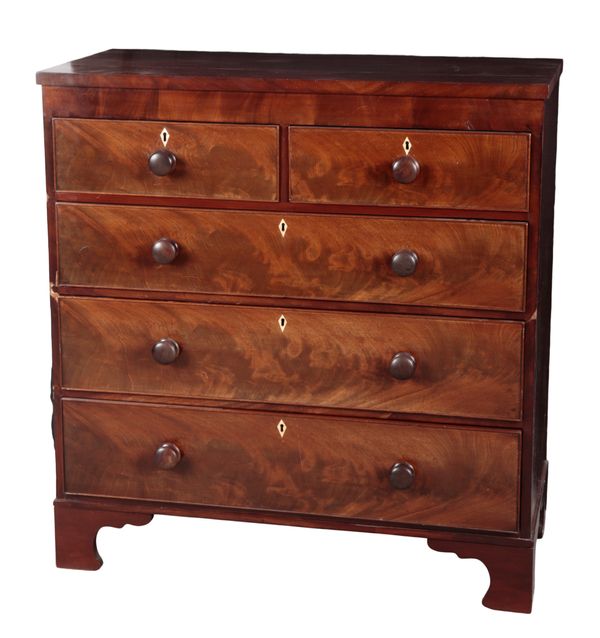 A 19TH CENTURY MAHOGANY CHEST OF DRAWERS